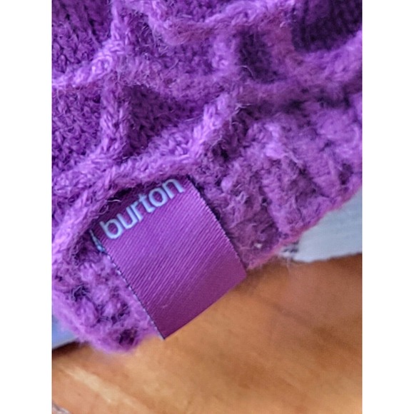 Burton Wool Knit Hat With Crochet Netting. Fuchsia. Excellent! - Picture 4 of 7